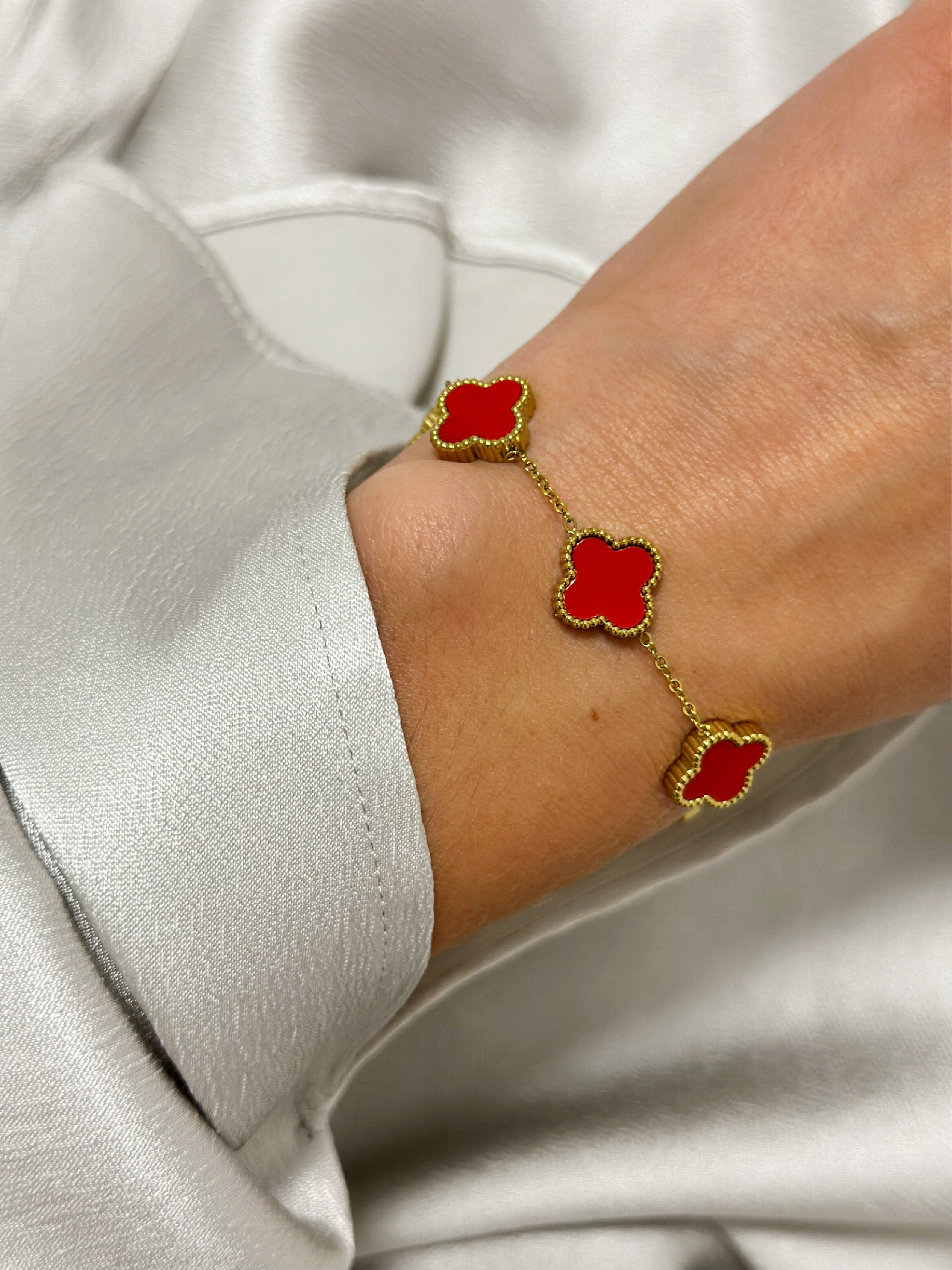 Capri Clover Bracelet - Elegantna Narukvica