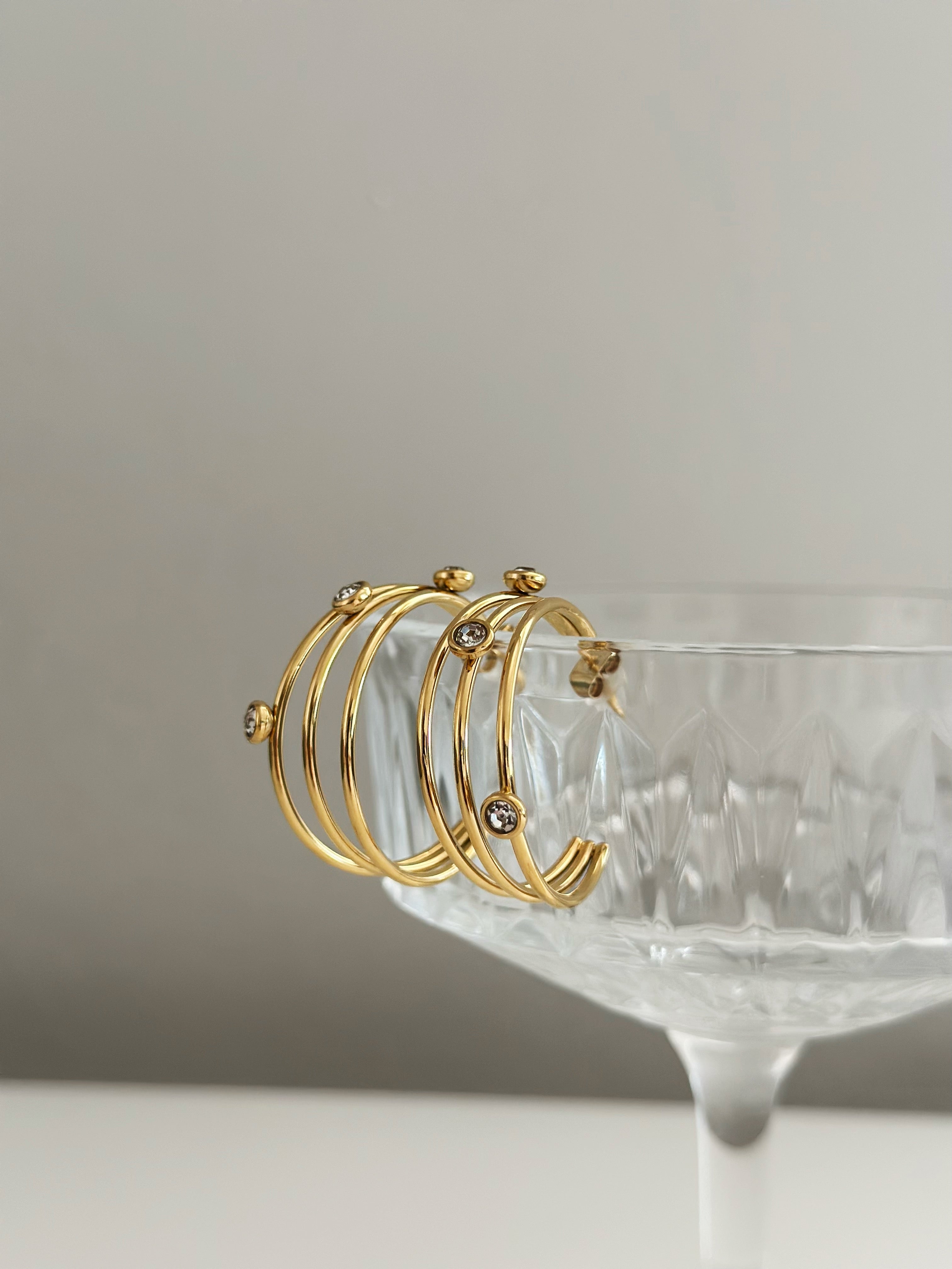 Aurelia Quad Hoops – Elegantne Naušnice