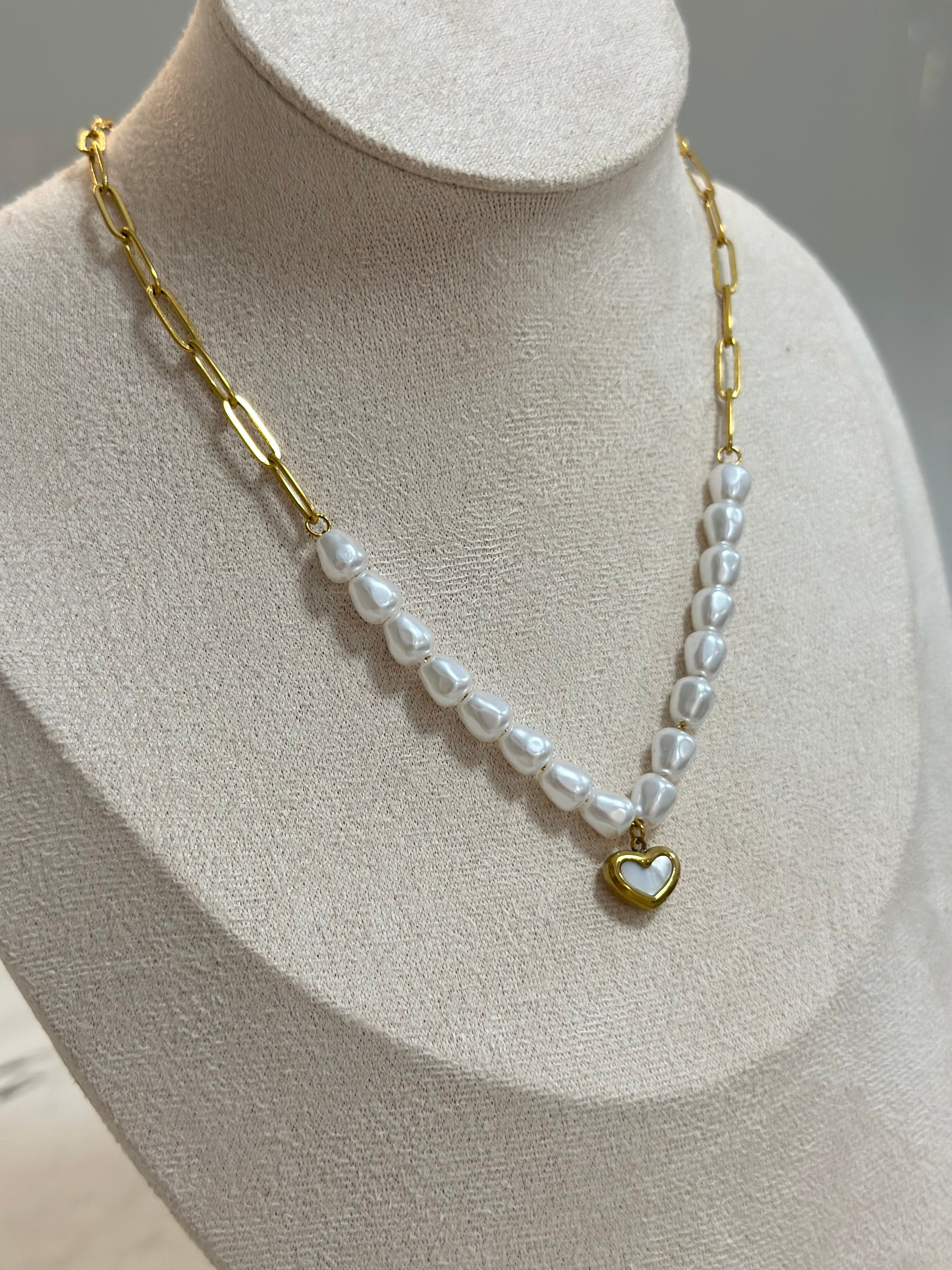 Heart & Pearls Link - Elegantna Ogrlica
